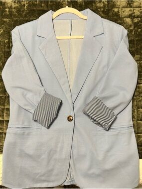 Light Blue Women’s Single-Button Blazer